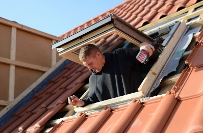 Pose de fenêtres de toit Velux à Rampan